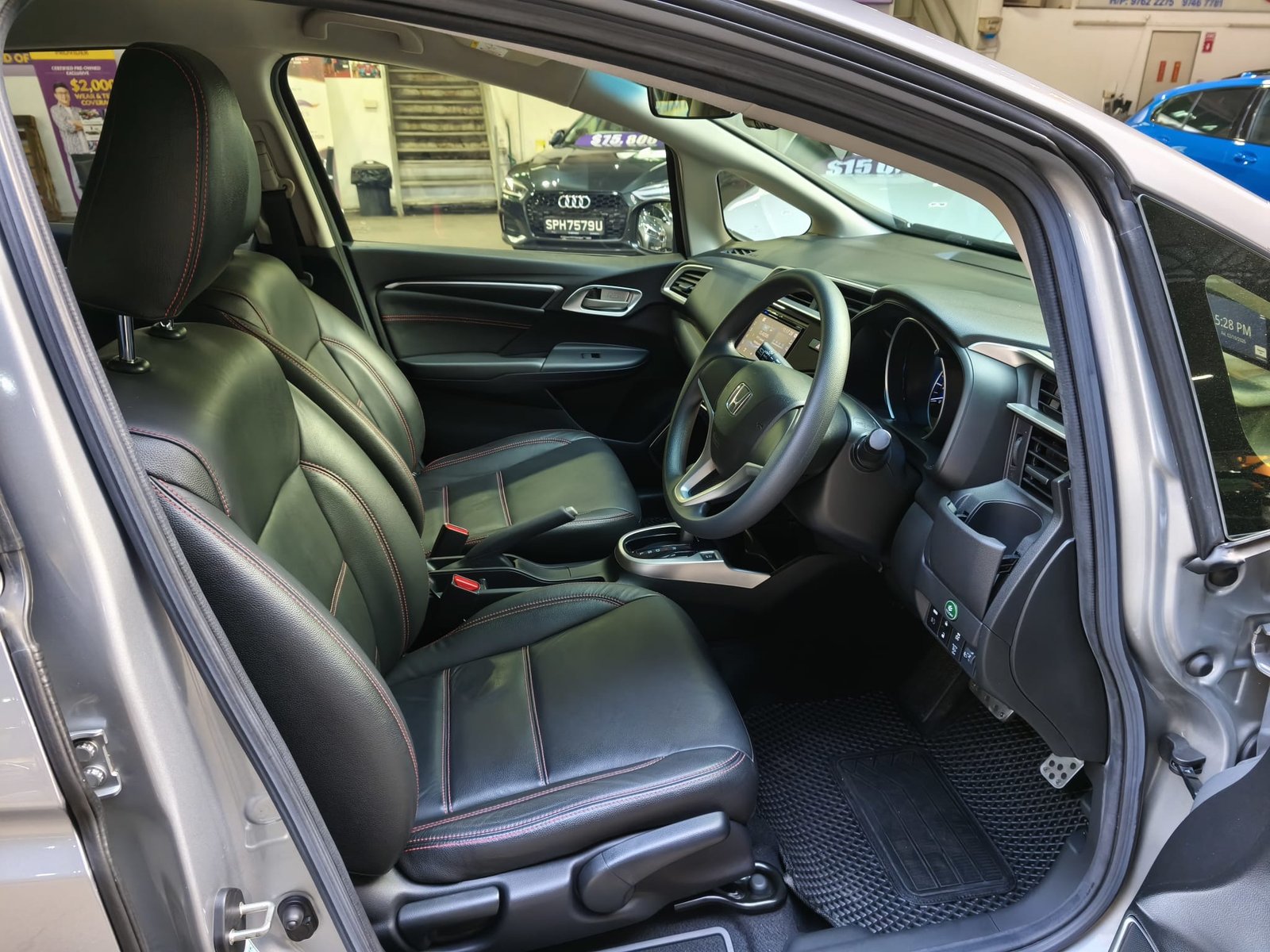 Honda Fit 1.3 G F Package photo 7